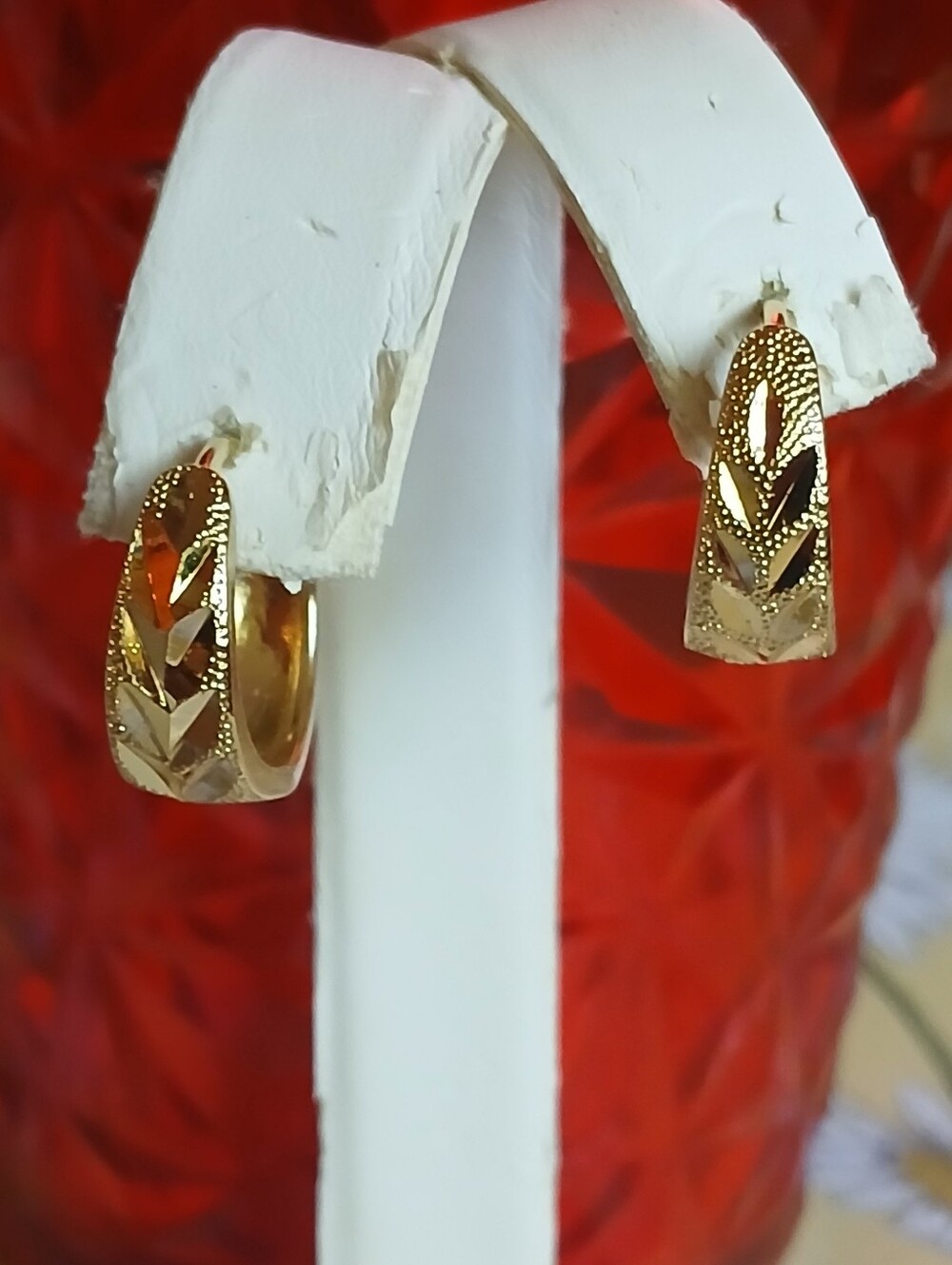 Beautiful 18 K Gold Filled Wheat Pattern Small Hoops